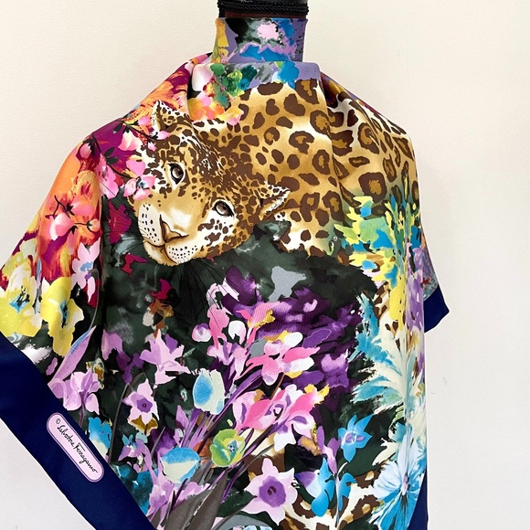 New Salvatore Ferragamo Scarf Leopard Flowers Blue Multicolor Silk Wrap - Picture 2 of 15